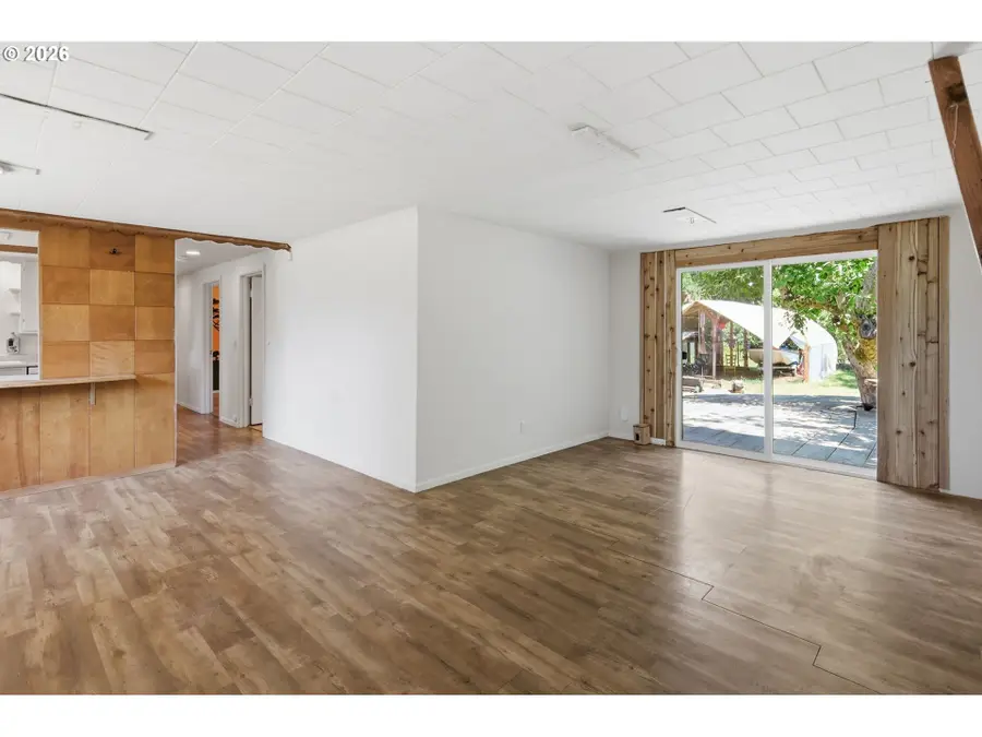 605 Kourt Dr, Eugene, OR 97404 - #3