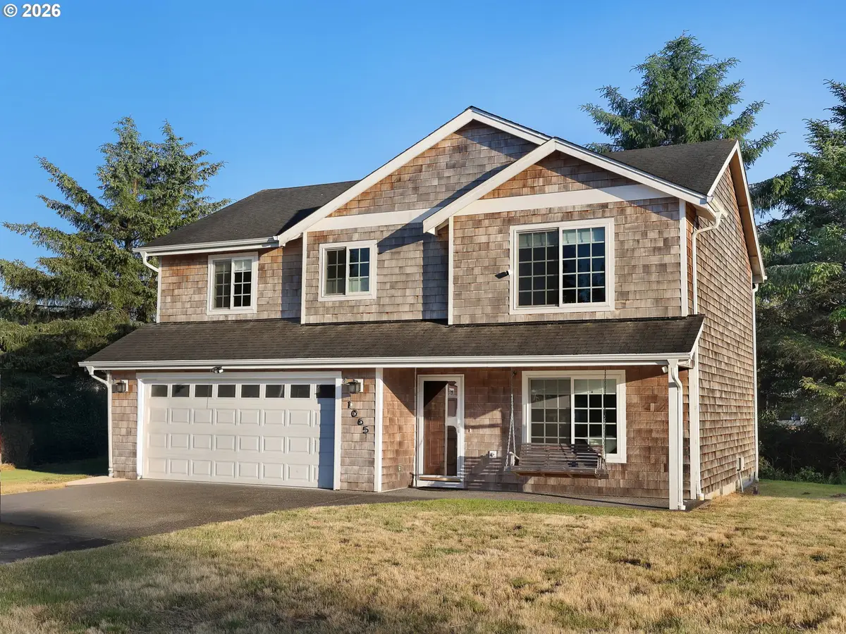 1065 Picture Pl, Gearhart, OR 97138 - #1