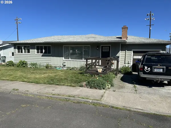 1831 E 14th St, TheDalles, OR 97058