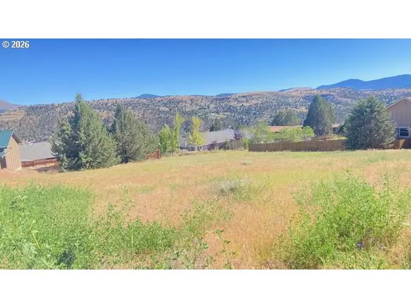 214 Valley View Dr, JohnDay, OR 97845