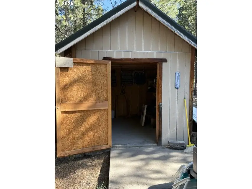 3 Karen Ln, Crescent Lake, OR 97733 - #1