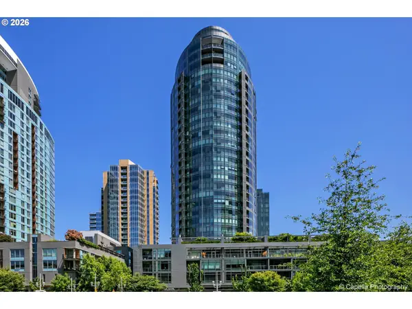 3601 S River Pkwy #205, Portland, OR 97239