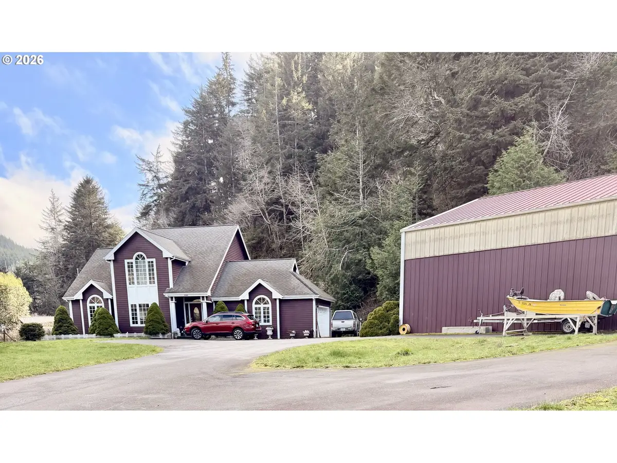 28170 Hunter Creek Rd, Gold Beach, OR 97444 - #1