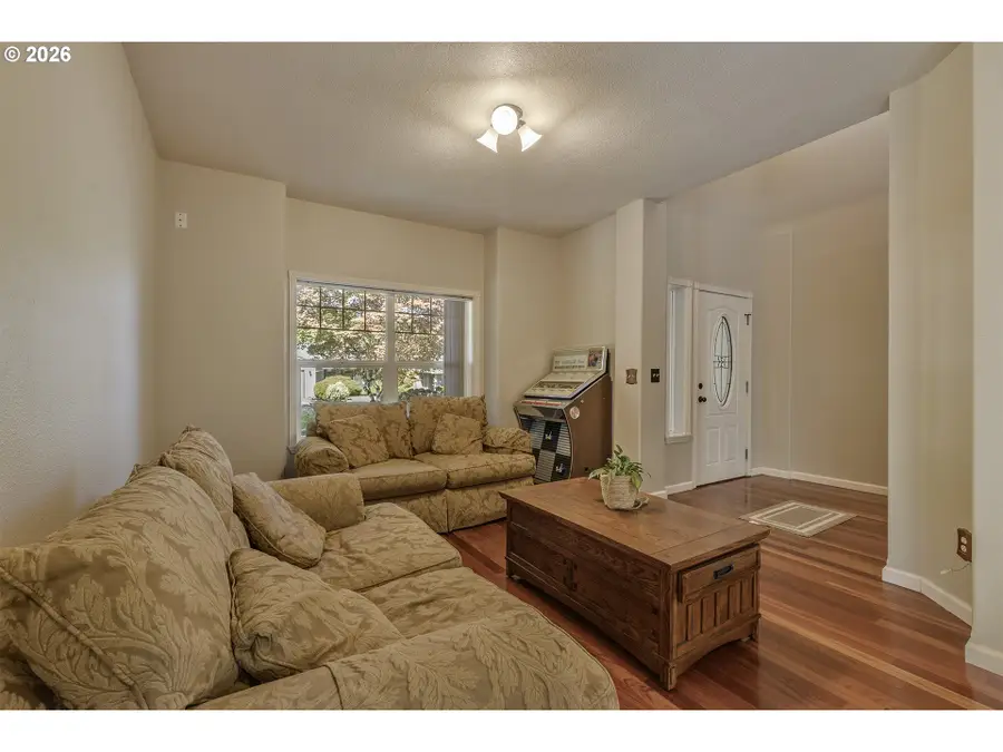 1204 33rd Pl, Forest Grove, OR 97116 - #3