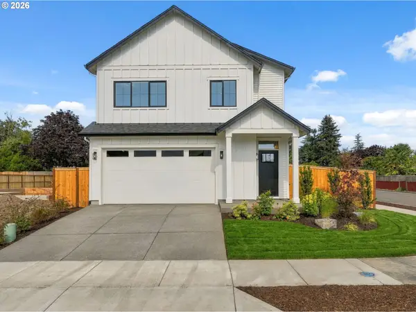 2621 N Lydia Loop, Hubbard, OR 97032