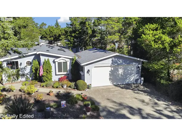 147 42nd Way, Florence, OR 97439