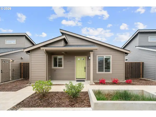 12246 Meadowlawn Dr, OregonCity, OR 97045