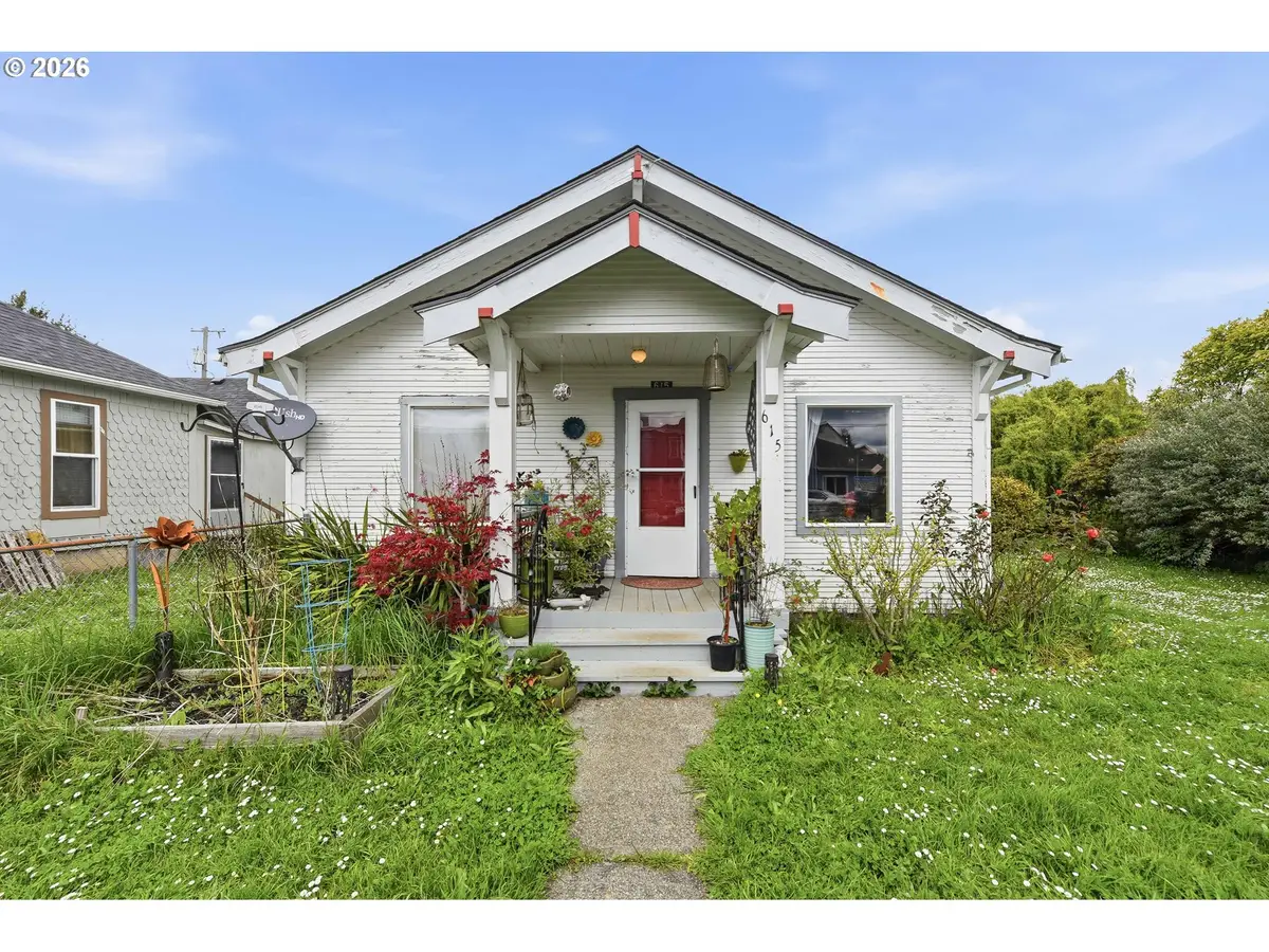 615 Willow St, Myrtle Point, OR 97458 - #1