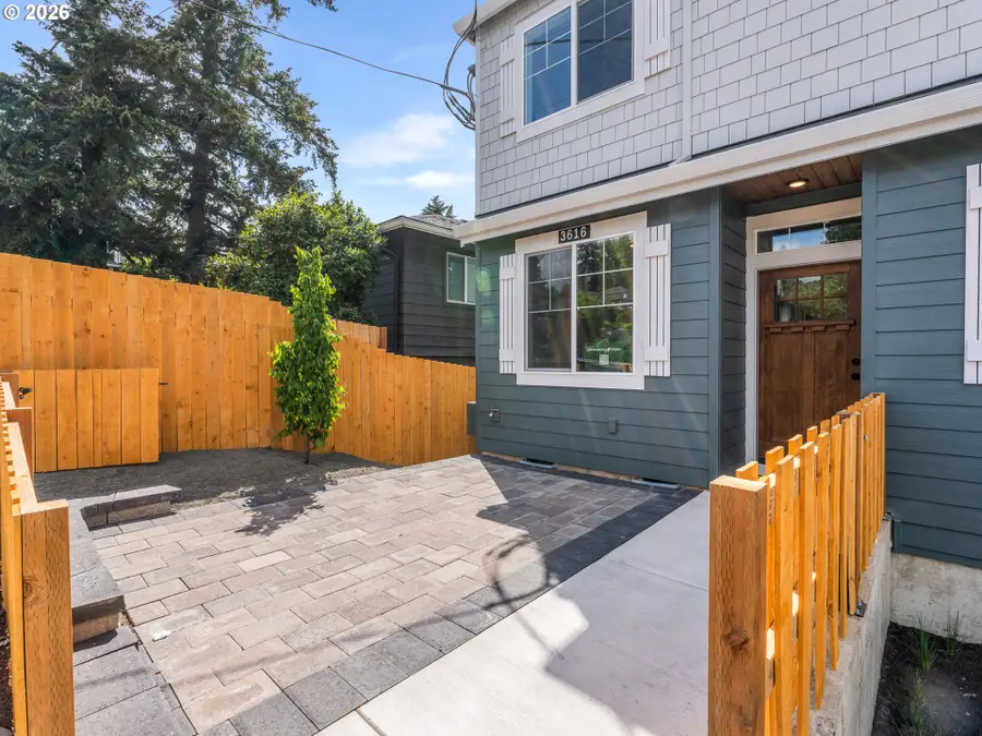 3614 SW Vermont St, Portland, OR 97219 - #3