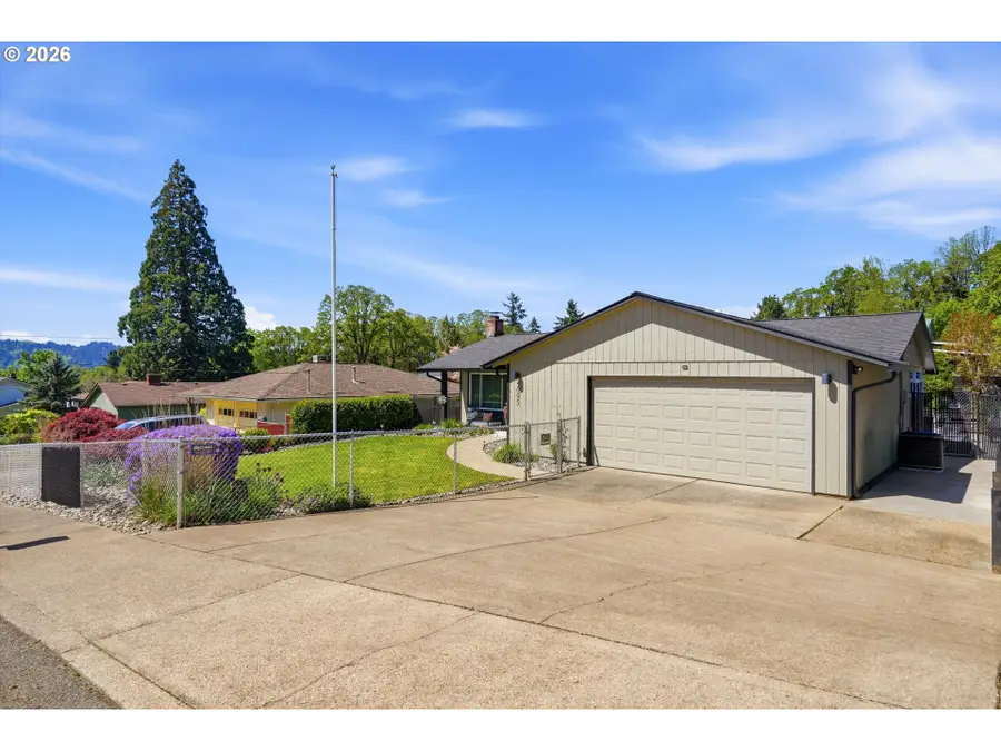 5095 SE Roethe Rd, Milwaukie, OR 97267 - #2