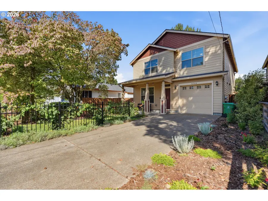 5759 NE Ainsworth St, Portland, OR 97218 - #3
