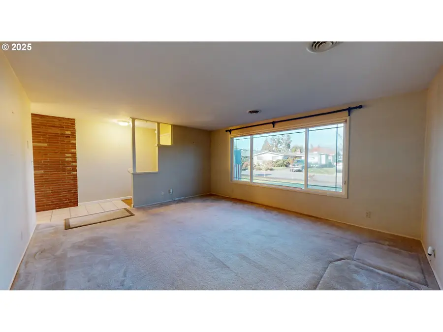 1671 T St, Springfield, OR 97477 - Image #3