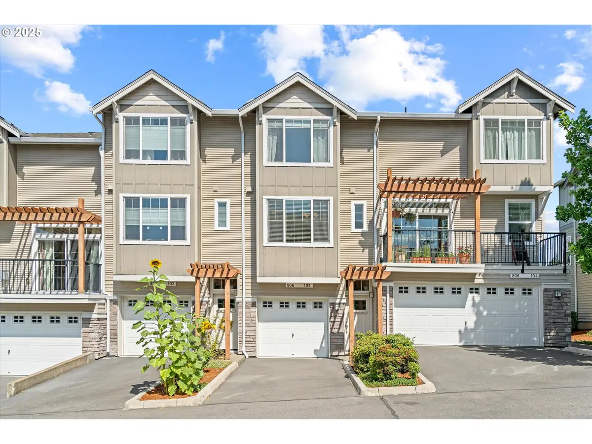 806 NW 118th Ave #103, Beaverton, OR 97229 - Image #1