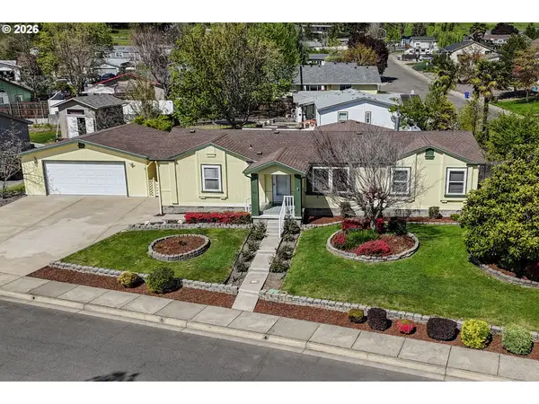 210 NW Timothy Ave, Winston, OR 97496