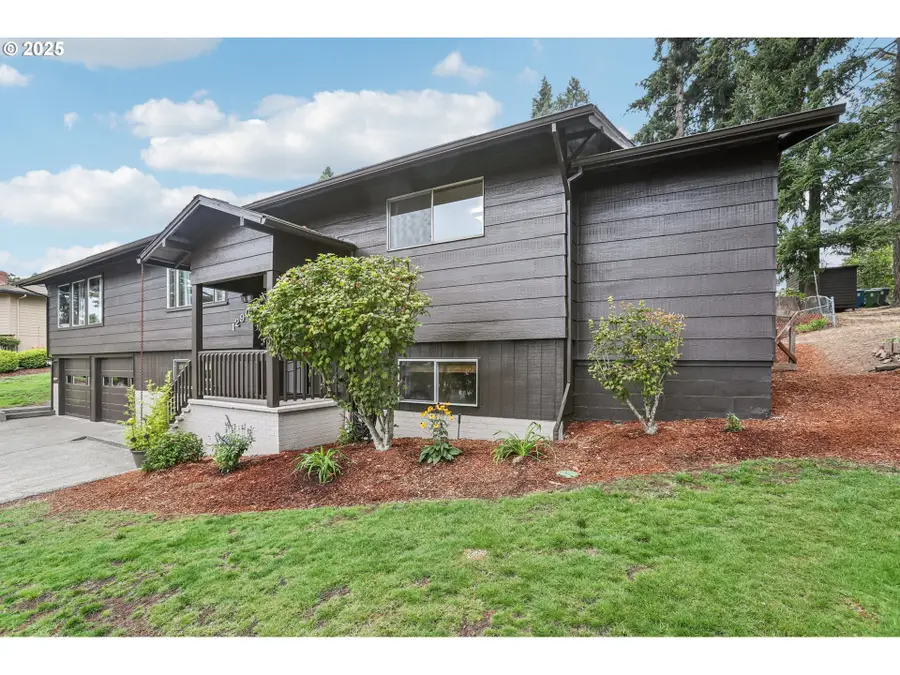 1290 Scenic View Dr, Stayton, OR 97383 - Image #2