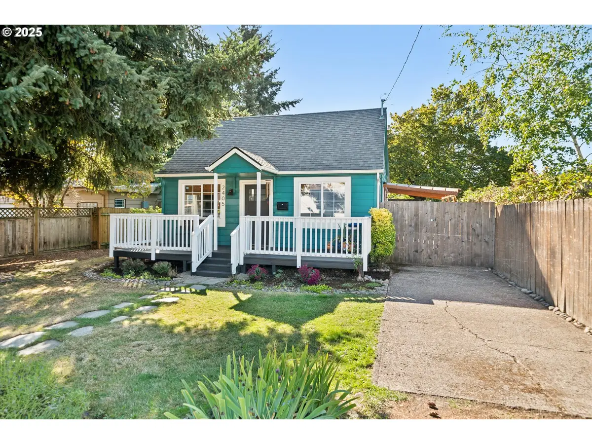 2405 SE 84th Ave, Portland, OR 97216 - Image #1