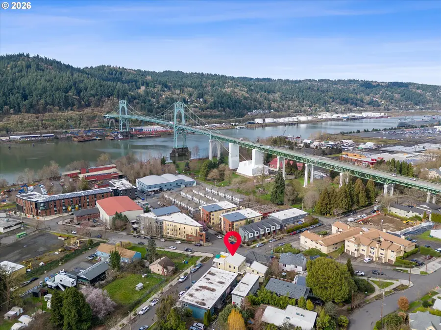 8531 N Edison St N, Portland, OR 97203 - #2