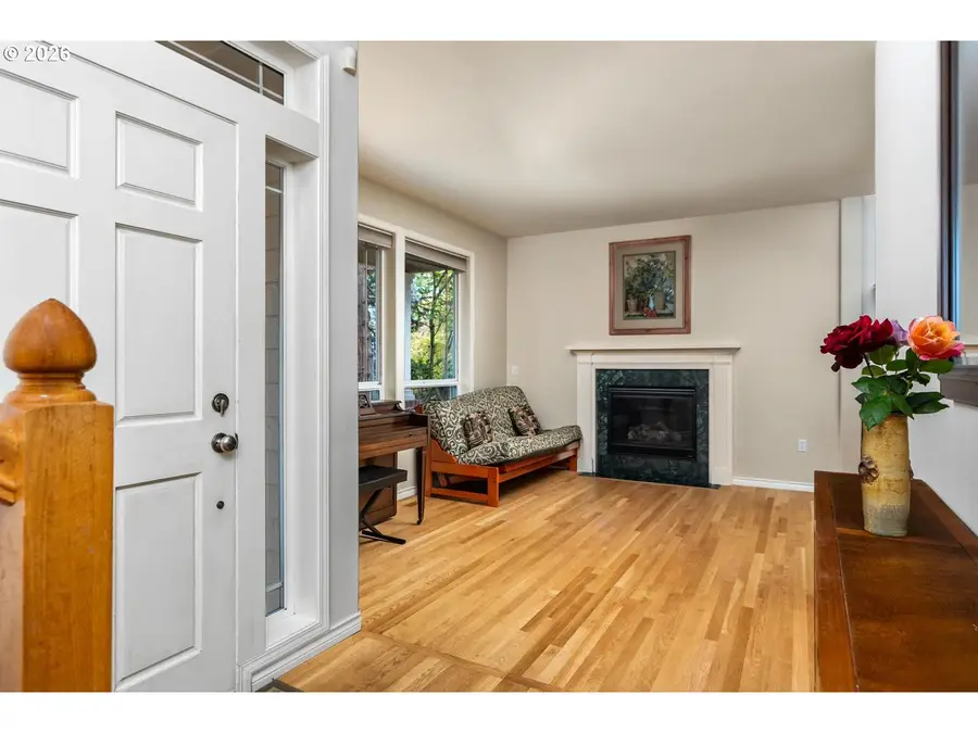 3220 SW Luradel St, Portland, OR 97219 - #3