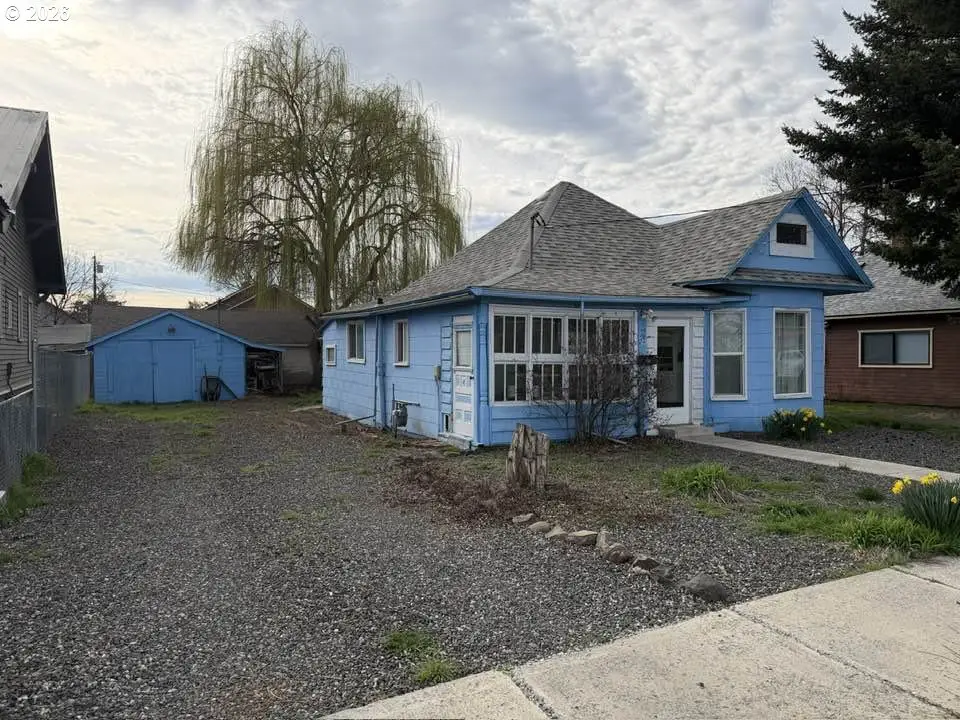 313 SW 14th St, Pendleton, OR 97801 - #1
