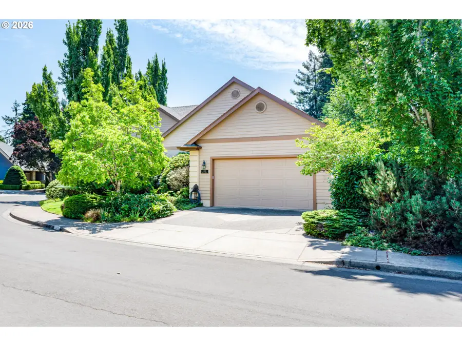 1243 Delrose Dr, Springfield, OR 97477 - #2