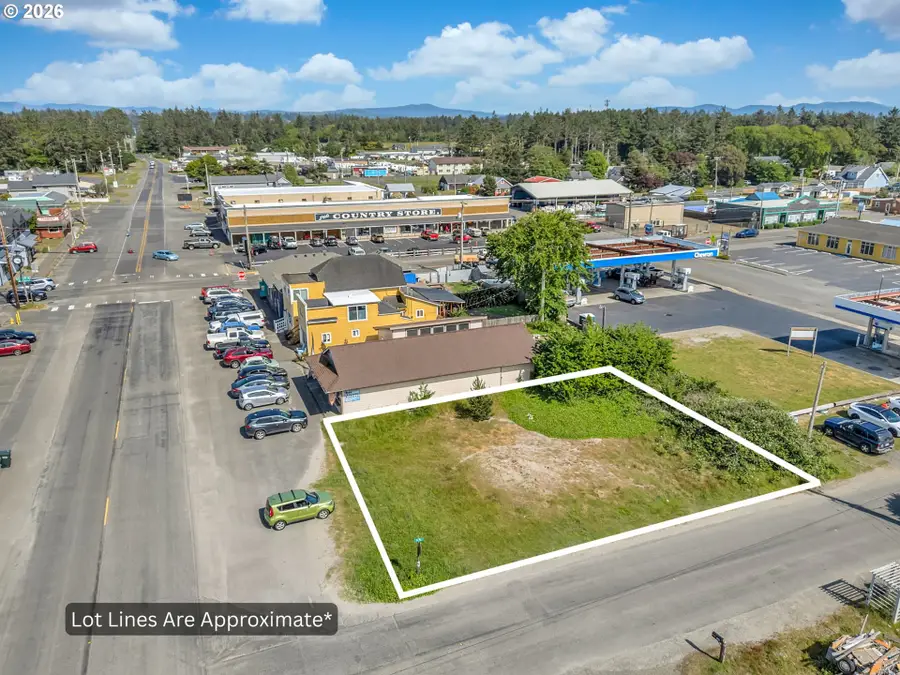 1402 Bay Ave, Ocean Park, WA 98640 - #2