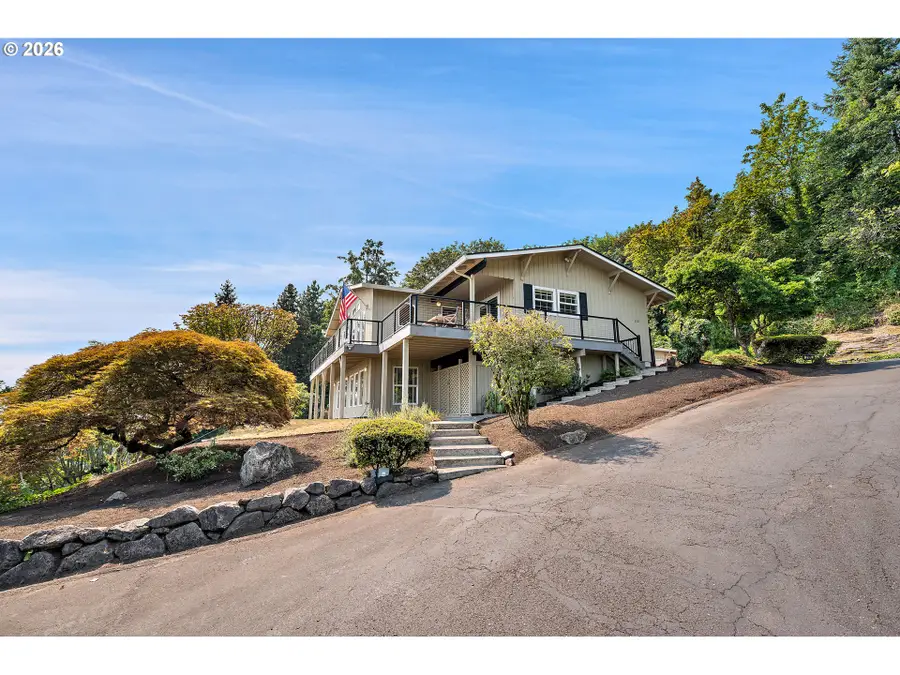 2105 NW Couch St, Camas, WA 98607 - #3