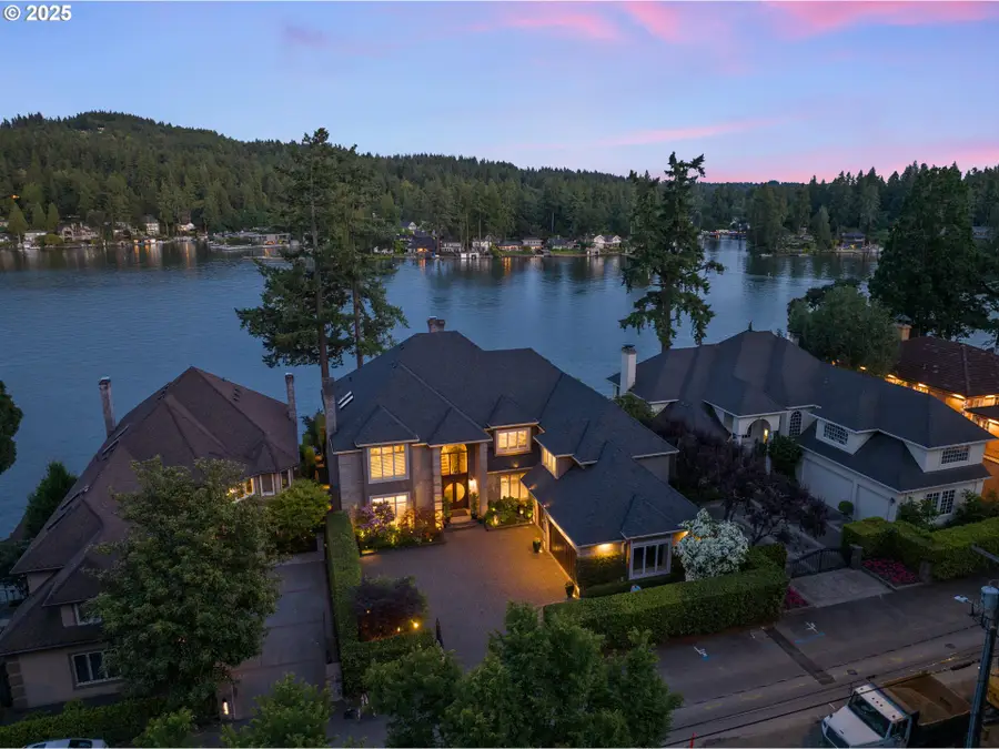 3548 Lakeview Blvd, Lake Oswego, OR 97035 - Image #2