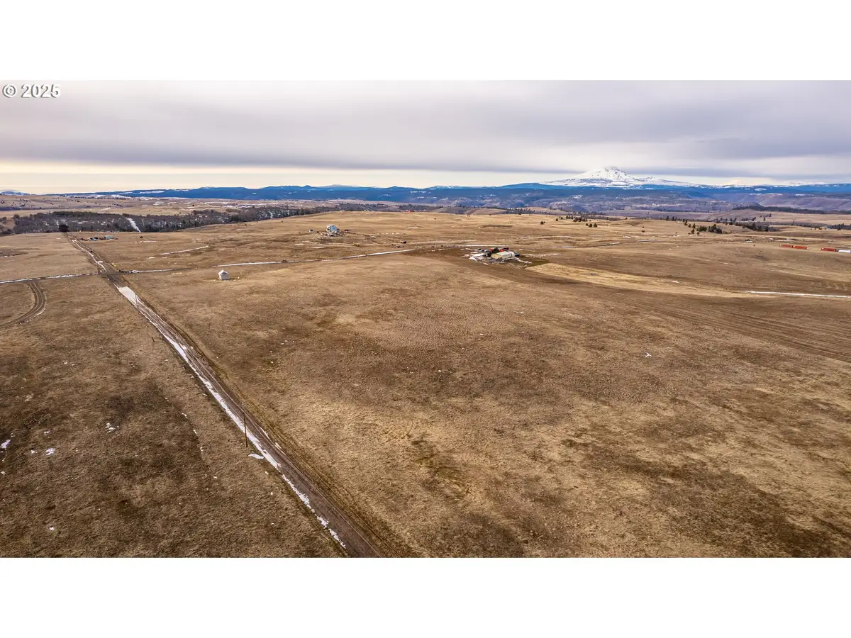 969 Finn Ridge Rd, Centerville, WA 98613 - #1