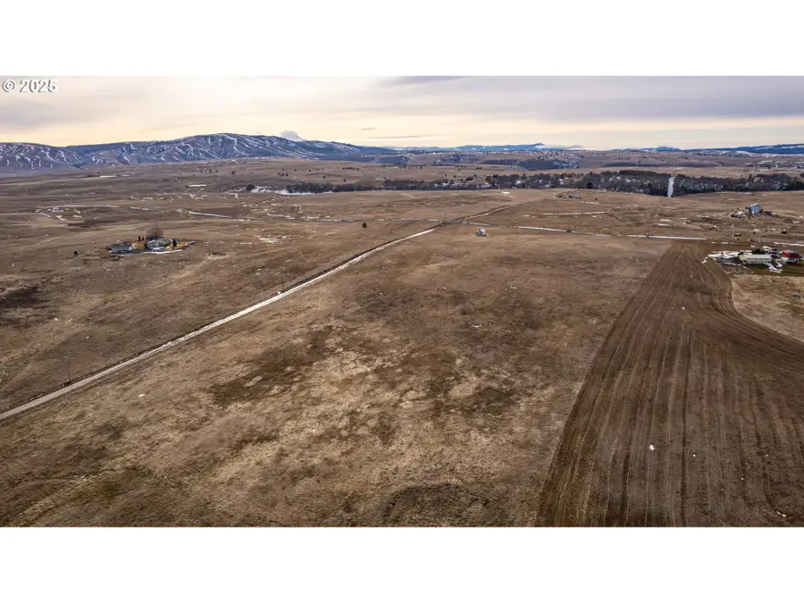 969 Finn Ridge Rd, Centerville, WA 98613 - #2