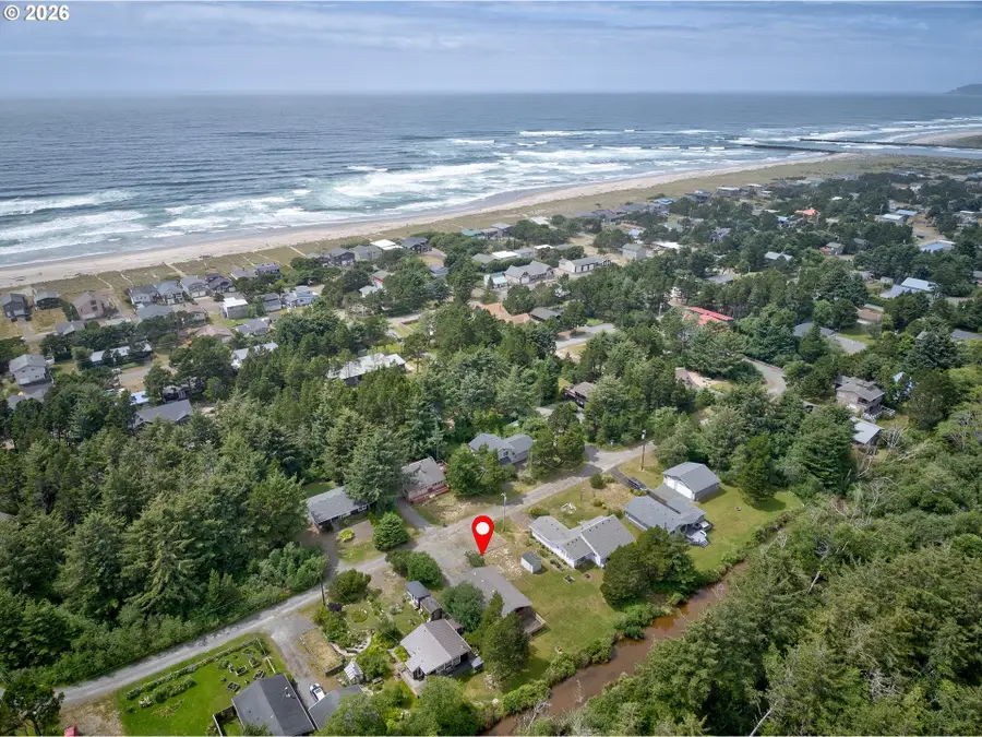 25955 David Ave, Rockaway Beach, OR 97136 - #3