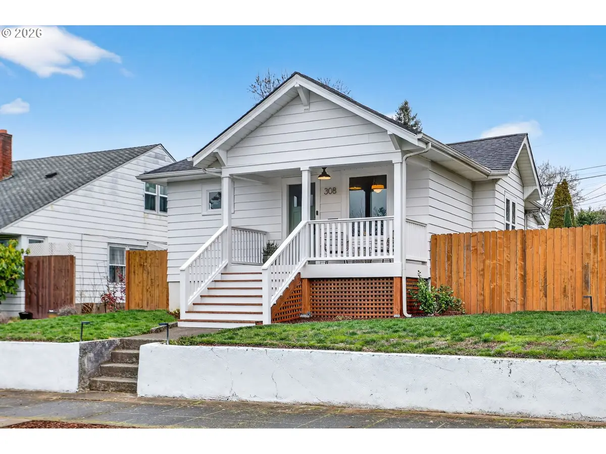 308 W 35th St, Vancouver, WA 98660 - Image #1