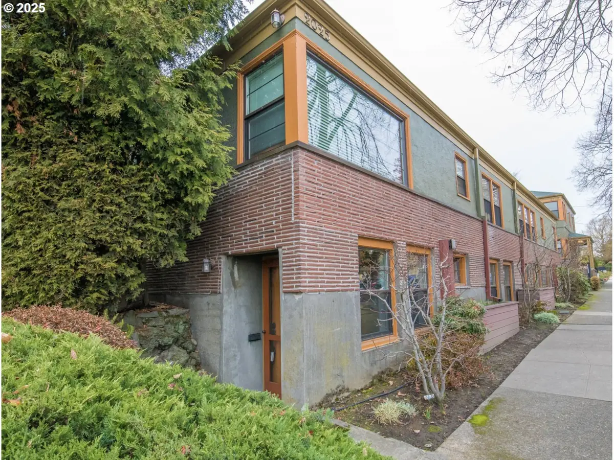 2025 SE Caruthers St #24, Portland, OR 97214 - Image #1