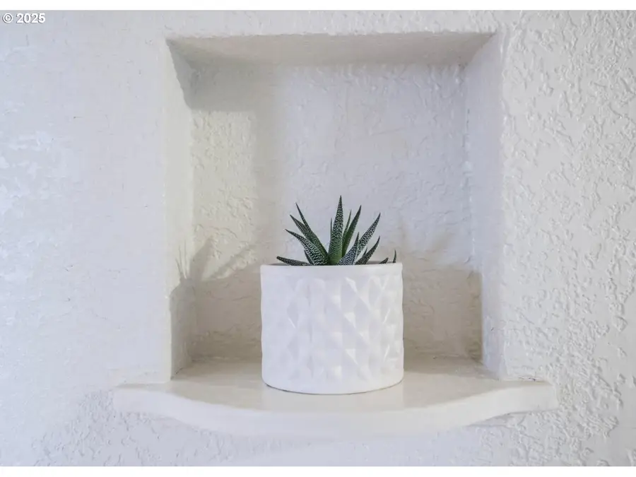 2025 SE Caruthers St #24, Portland, OR 97214 - Image #2