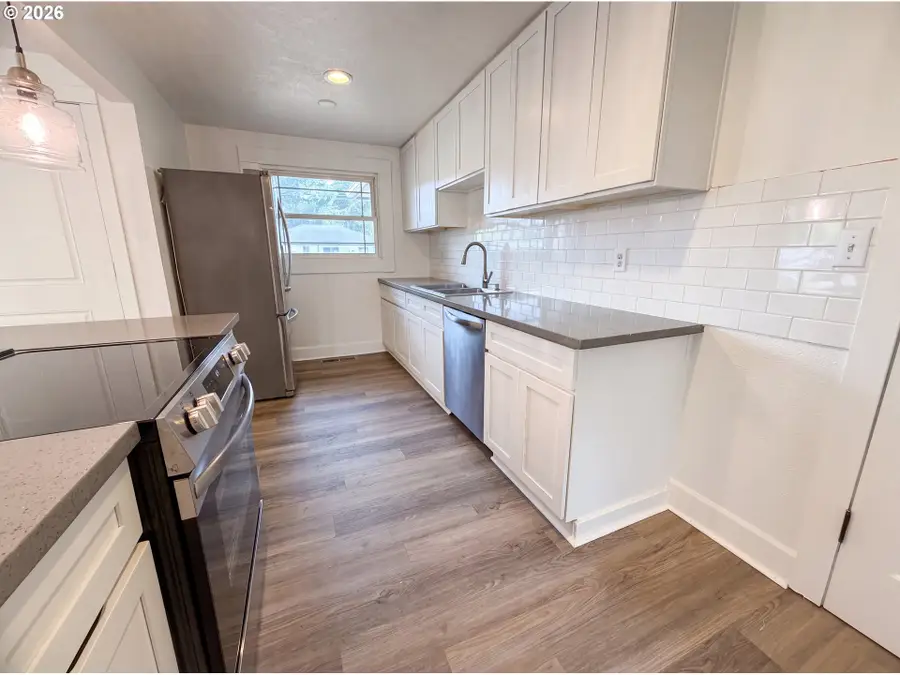 11650 NE Glisan St, Portland, OR 97220 - #2