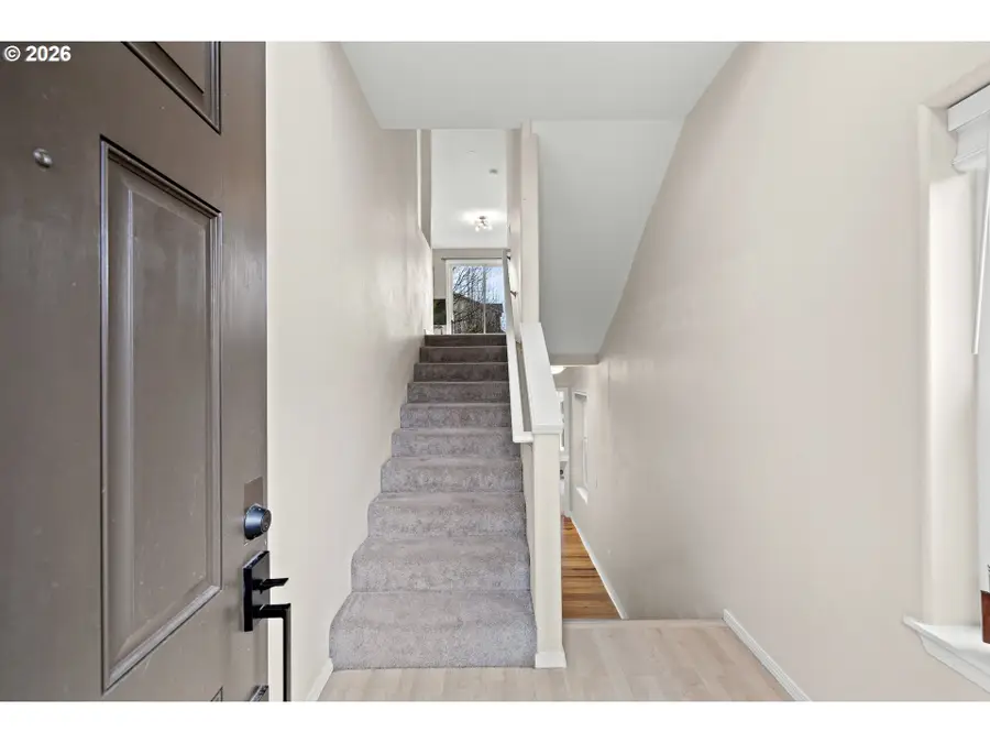 232 NE 76th Ave, Hillsboro, OR 97124 - Image #3