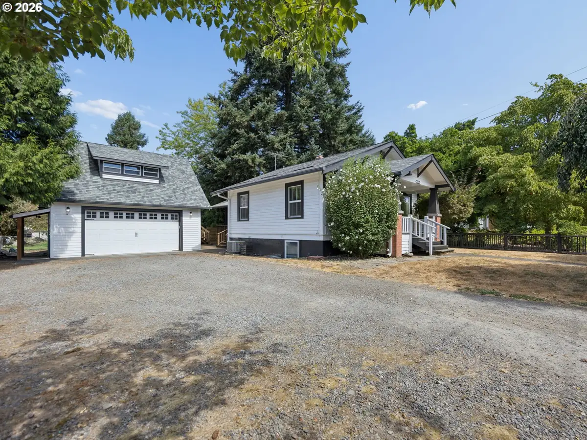 205 NW 12th St, Gresham, OR 97030 - #1