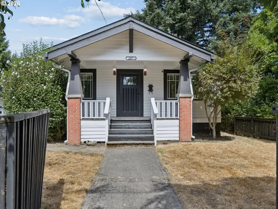 205 NW 12th St, Gresham, OR 97030 - #3