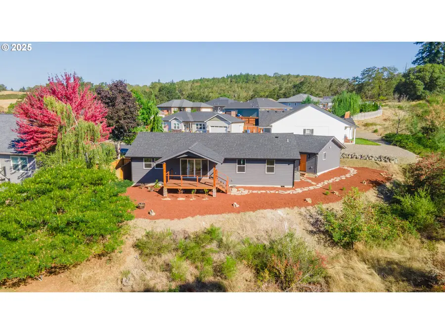 1660 Scardi Blvd, Sutherlin, OR 97479 - Image #3