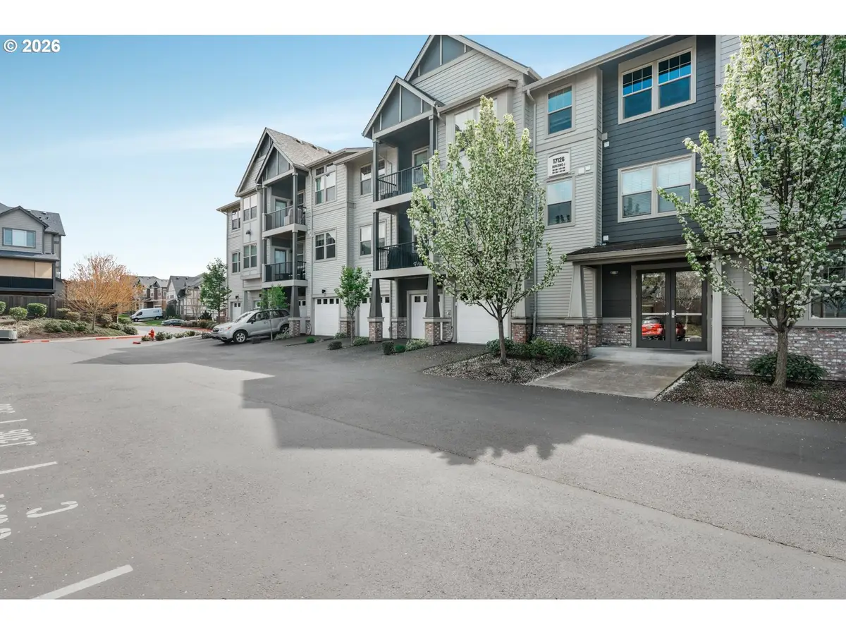 17126 SW Snowdale St #102, Beaverton, OR 97007 - #1