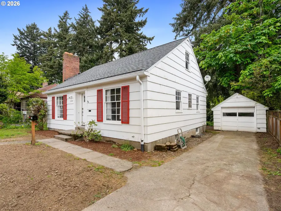 10059 NE Beech St, Portland, OR 97220 - #2