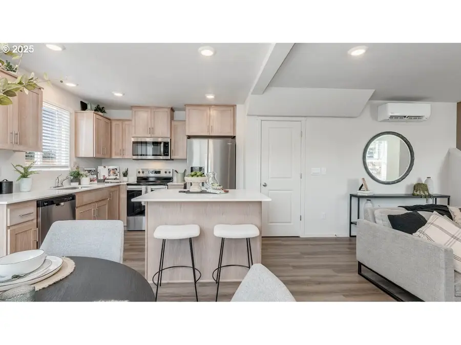 6192 SE 15th St, Gresham, OR 97080 - Image #3