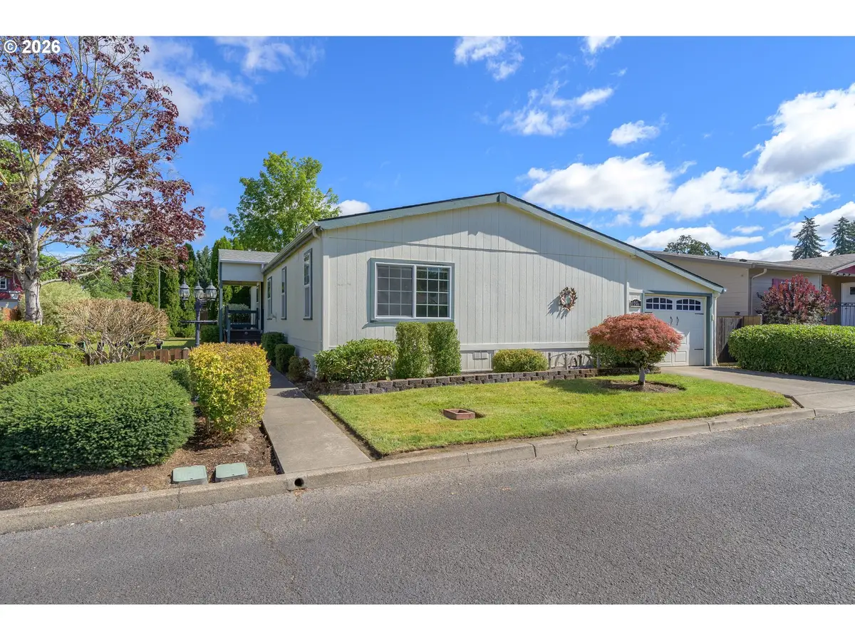 1282 E 3rd St, Lafayette, OR 97127 - #1