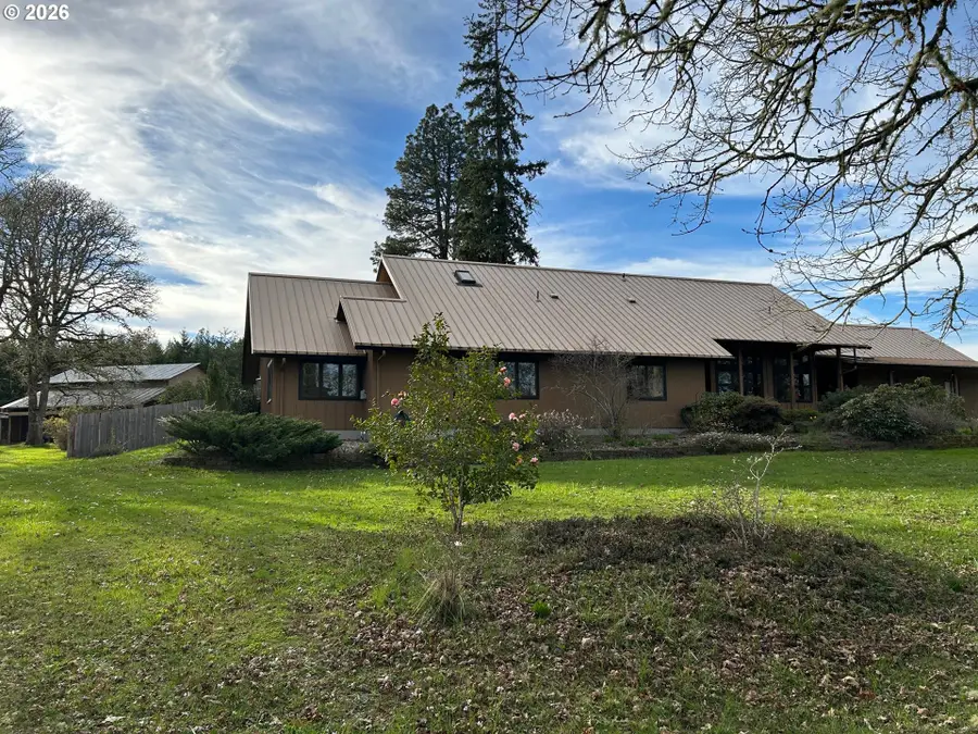 29821 Jeans Rd, Veneta, OR 97487 - #3
