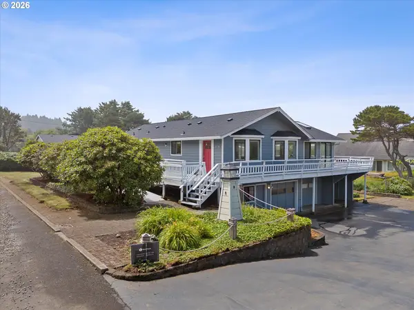 3335 Chinook Ave, DepoeBay, OR 97341