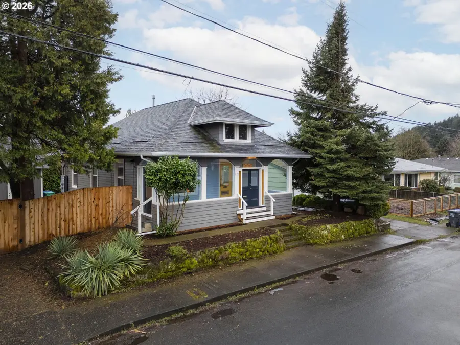 8130 SE Madison St, Portland, OR 97215 - Image #3