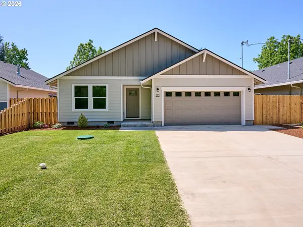 272 SE Ivy St, MillCity, OR 97360