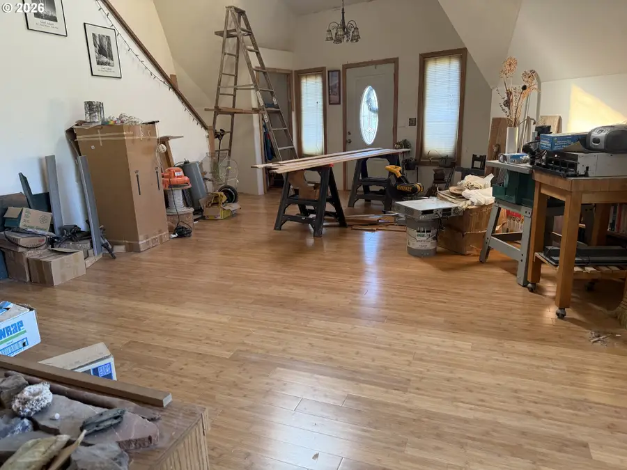 74861 Conifer Ct, Cottage Grove, OR 97424 - #3