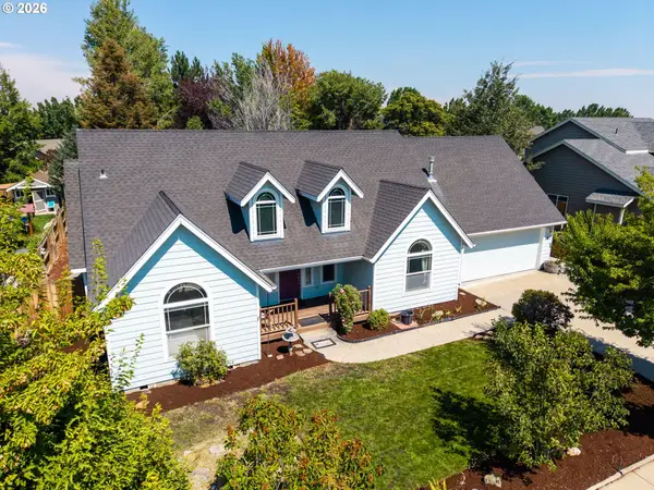 2067 NW Poplar Pl, Redmond, OR 97756