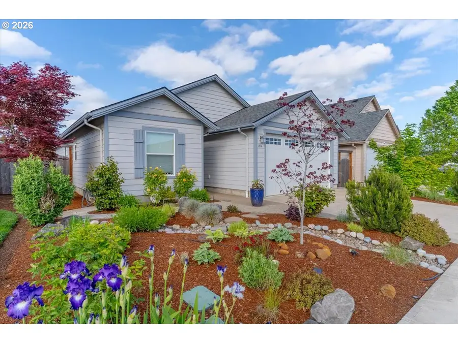 1714 SE Osoberry St, Dallas, OR 97338 - #2