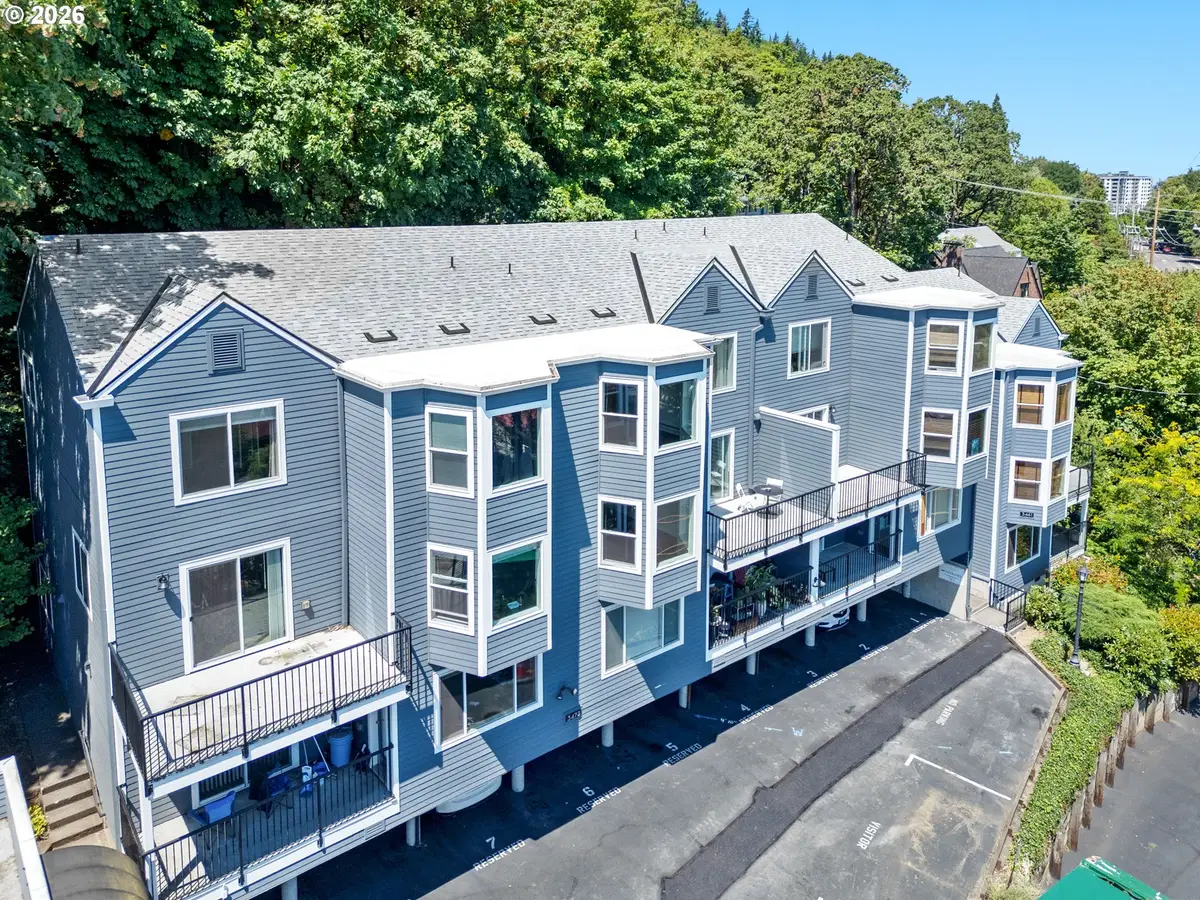 3473 SW Barbur Blvd #12, Portland, OR 97239 - #1